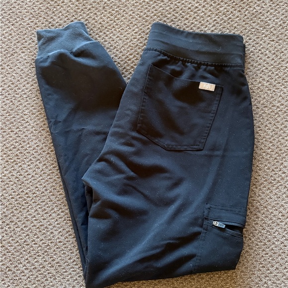 Figs Pants - Figs Women Zemora Joggers in Black